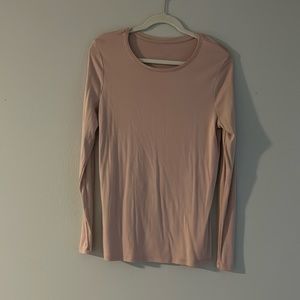 Long sleeve light pink shirt